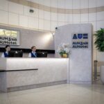 ザイード空港（旧アブダビ空港）トランジットホテルAUHotelのフロントデスク