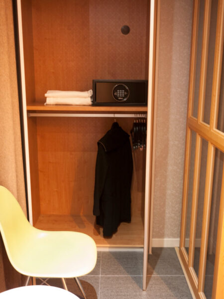 ロイヤルスクエアのクローゼットと金庫