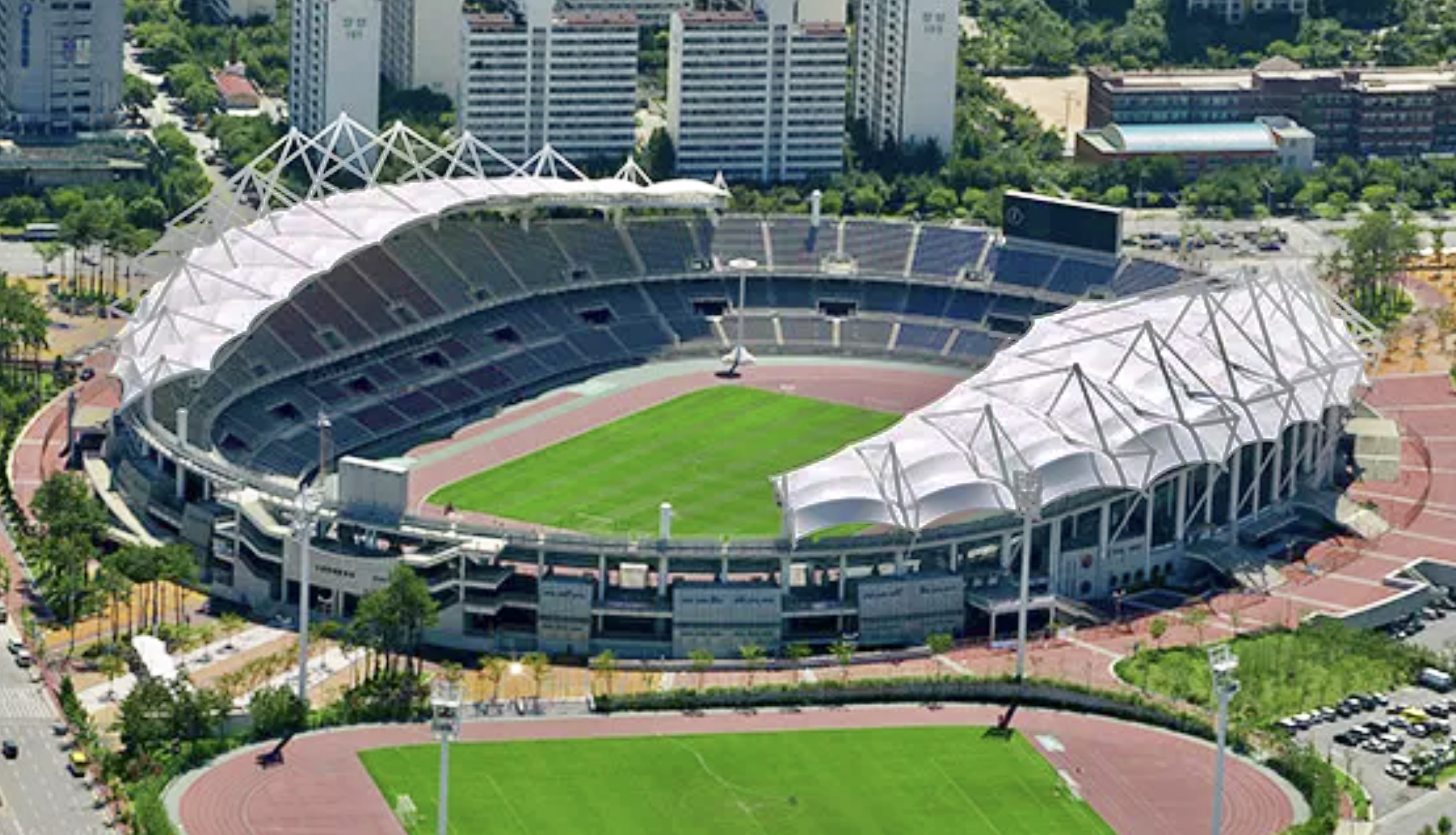 高陽スタジアムの外観（コンサート参戦おすすめホテル５選）