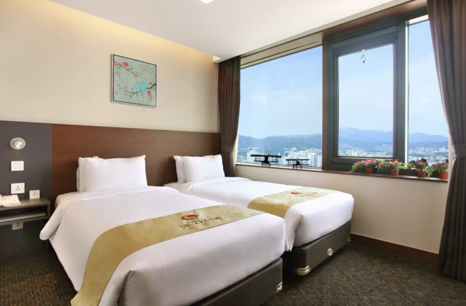 慶熙大学・平和の殿堂コンサート参戦に便利なホテルスカイパークキングスタウン東大門のツインルーム