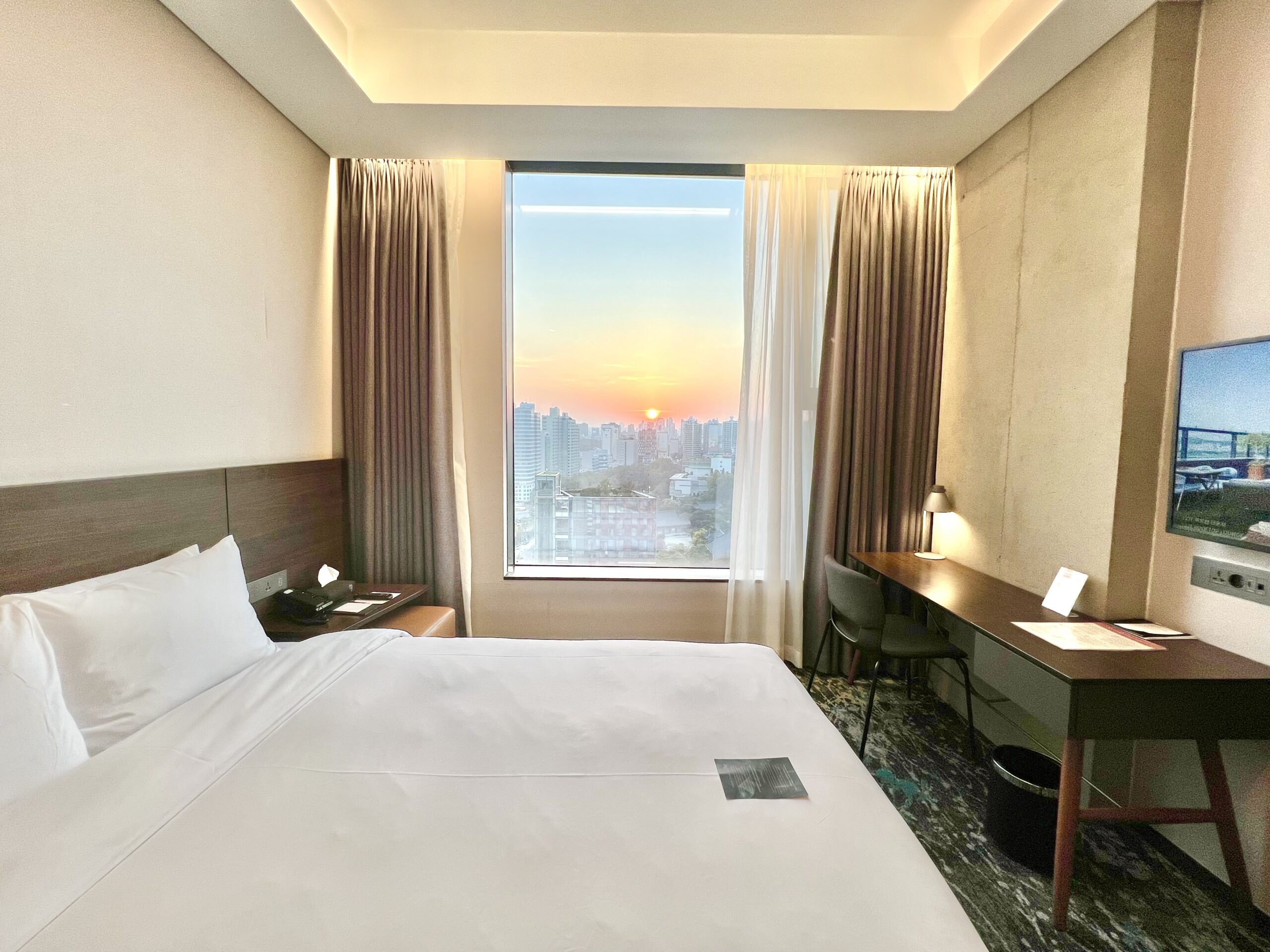 KSPOドームコンサート、オリンピックホールコンサートに便利なホテルイン9江南の客室風景