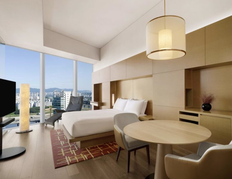 KSPOライブ時におすすめの高級ホテル、パークハイアットソウル客室風景