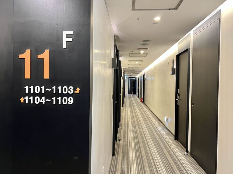地下鉄永登浦駅近くにあるGMSホテルの廊下の写真